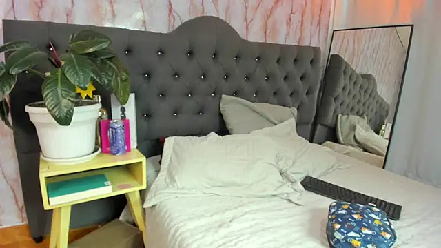 Elecktra sweet online show from 5, 11, 2025