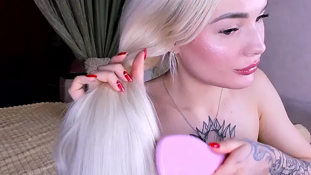 Snapshot of Sweeet_Barbie chatting on 8, 3, 2026 Sweeet Barbie online show from 8, 3, 2026