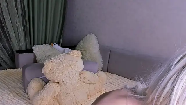 Snapshot of Sweeet_Barbie chatting on 2, 4, 2026 Sweeet Barbie online show from 2, 4, 2026