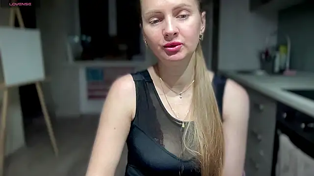 Snapshot of Viola_sweet chatting on 12, 1, 2025 Viola sweet online show from 12, 1, 2025