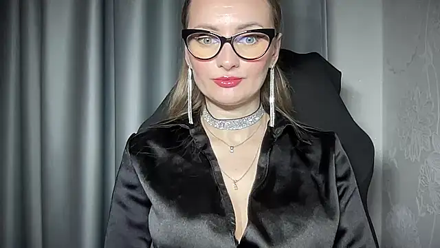 Snapshot of Viola_sweet chatting on 4, 2, 2025 Viola sweet online show from 4, 2, 2025