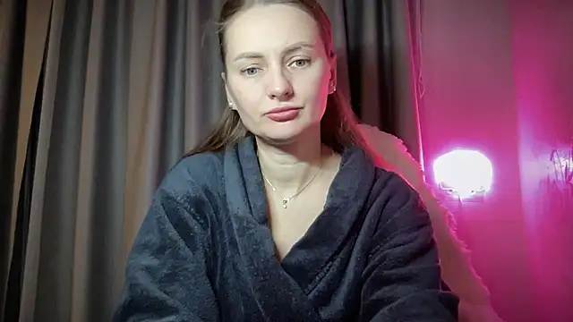 Snapshot of Viola_sweet chatting on 23, 10, 2025 Viola sweet online show from 23, 10, 2025