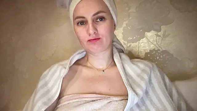 Snapshot of Viola_sweet chatting on 23, 10, 2025 Viola sweet online show from 23, 10, 2025