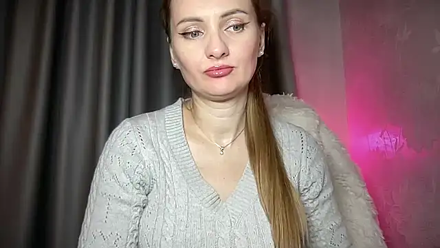 Snapshot of Viola_sweet chatting on 6, 11, 2025 Viola sweet online show from 6, 11, 2025