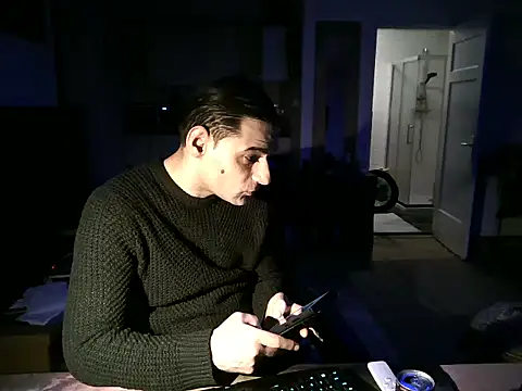 Snapshot of mihaimichael chatting on 27, 2, 2025 mihaimichael online show from 27, 2, 2025