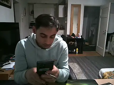 Snapshot of mihaimichael chatting on 3, 3, 2025 mihaimichael online show from 3, 3, 2025