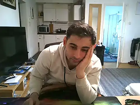 Snapshot of mihaimichael chatting on 4, 3, 2025 mihaimichael online show from 4, 3, 2025