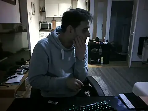 Snapshot of mihaimichael chatting on 5, 3, 2025 mihaimichael online show from 5, 3, 2025