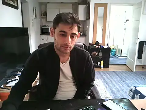 Snapshot of mihaimichael chatting on 6, 3, 2025 mihaimichael online show from 6, 3, 2025