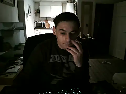 Snapshot of mihaimichael chatting on 6, 3, 2025 mihaimichael online show from 6, 3, 2025