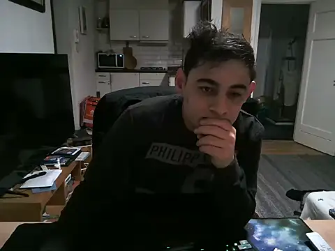 Snapshot of mihaimichael chatting on 7, 3, 2025 mihaimichael online show from 7, 3, 2025