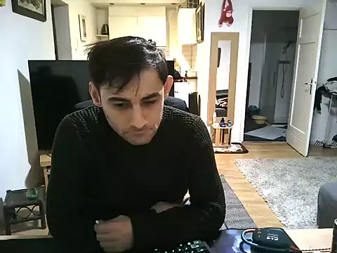 Snapshot of mihaimichael chatting on 11, 3, 2025 mihaimichael online show from 11, 3, 2025