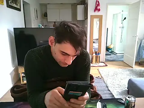 Snapshot of mihaimichael chatting on 15, 3, 2025 mihaimichael online show from 15, 3, 2025