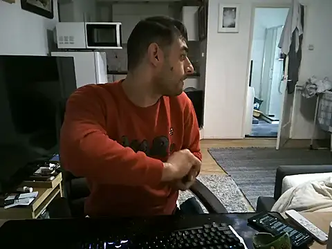 Snapshot of mihaimichael chatting on 17, 9, 2025 mihaimichael online show from 17, 9, 2025