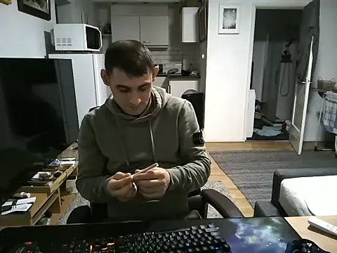 Snapshot of mihaimichael chatting on 18, 9, 2025 mihaimichael online show from 18, 9, 2025