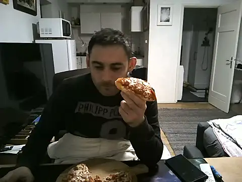 Snapshot of mihaimichael chatting on 23, 9, 2025 mihaimichael online show from 23, 9, 2025