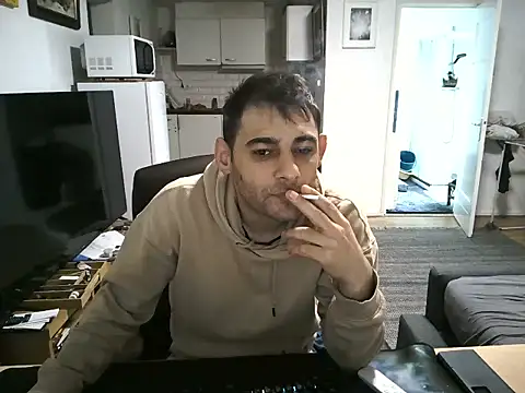 Snapshot of mihaimichael chatting on 29, 9, 2025 mihaimichael online show from 29, 9, 2025