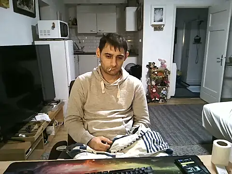 Snapshot of mihaimichael chatting on 13, 10, 2025 mihaimichael online show from 13, 10, 2025