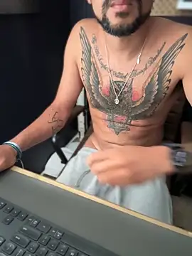 Snapshot of han_der88 chatting on 11, 11, 2025 han der88 online show from 11, 11, 2025