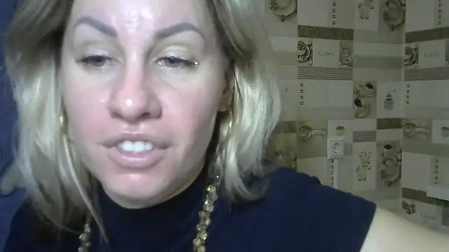 Snapshot of TherestlessKitty chatting on 1, 2, 2025 TherestlessKitty online show from 1, 2, 2025