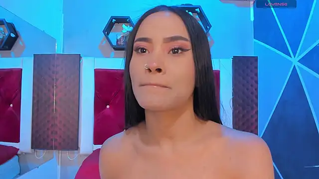 Snapshot of Karoll014 chatting on 15, 10, 2025 Karoll014 online show from 15, 10, 2025