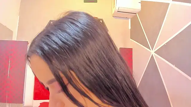 Snapshot of Karoll014 chatting on 20, 11, 2025 Karoll014 online show from 20, 11, 2025