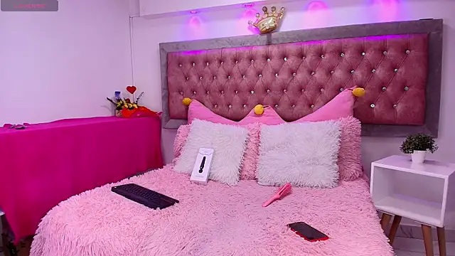 Snapshot of Tayzon_Foxxx chatting on 17, 3, 2025 Tayzon Foxxx online show from 17, 3, 2025