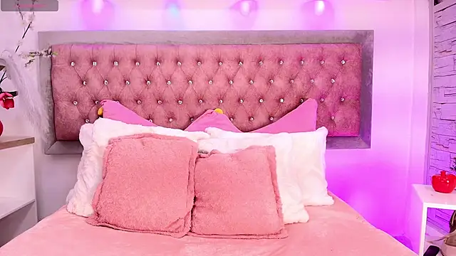 Snapshot of Tayzon_Foxxx chatting on 25, 10, 2025 Tayzon Foxxx online show from 25, 10, 2025