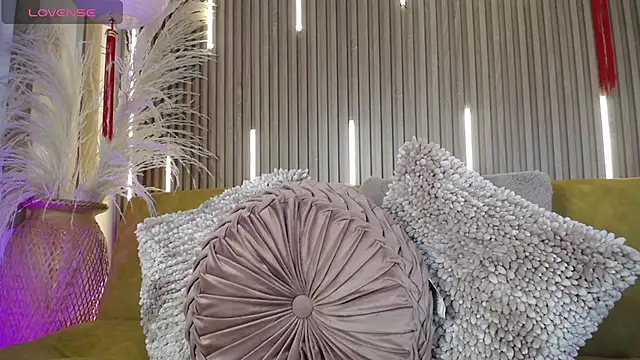 Tayzon Foxxx online show from 18, 3, 2026