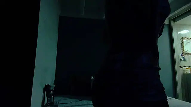 Snapshot of LauraEvanns chatting on 8, 1, 2025 LauraEvanns online show from 8, 1, 2025