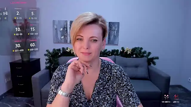 Snapshot of Julia_Wilsone chatting on 4, 1, 2025 Julia Wilsone online show from 4, 1, 2025