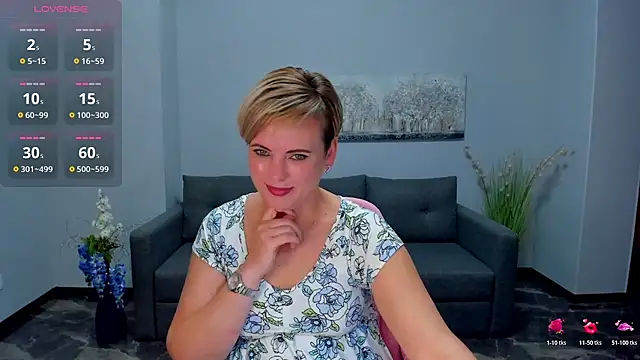 Snapshot of Julia_Wilsone chatting on 16, 11, 2025 Julia Wilsone online show from 16, 11, 2025