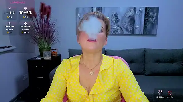 Snapshot of Julia_Wilsone chatting on 26, 11, 2025 Julia Wilsone online show from 26, 11, 2025