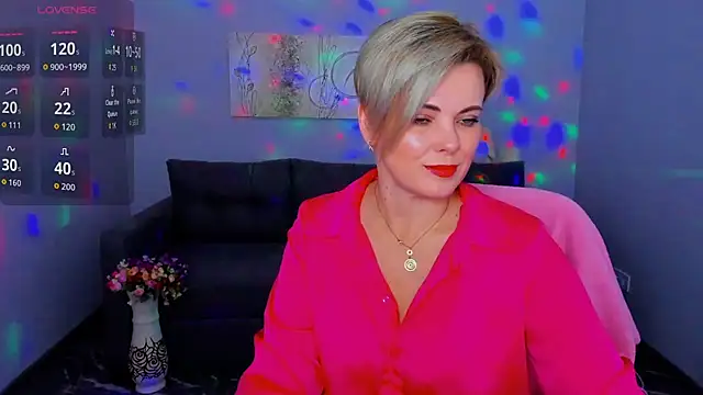 Snapshot of Julia_Wilsone chatting on 5, 12, 2025 Julia Wilsone online show from 5, 12, 2025