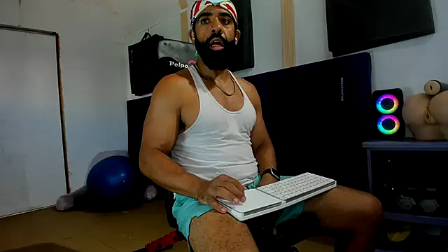 Snapshot of DirtyDrizzy chatting on 10, 7, 2026 DirtyDrizzy online show from 10, 7, 2026
