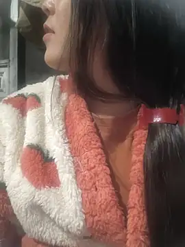 Sweetlove 77 online show from 9, 3, 2025