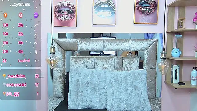 Vaioletcooper online show from 23, 2, 2025