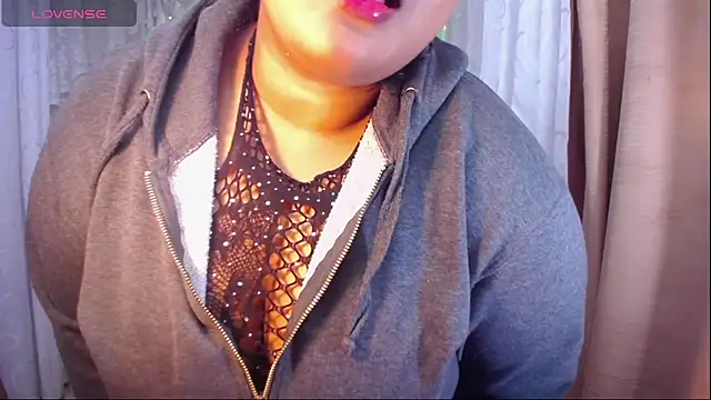 Snapshot of Ana_off_alana chatting on 15, 10, 2025 Ana off alana online show from 15, 10, 2025