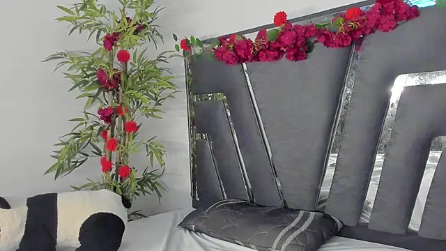 Black Rose2 online show from 23, 2, 2025