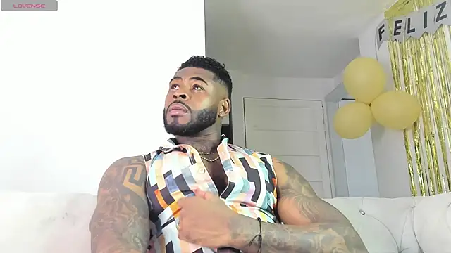 Snapshot of Makonneen chatting on 27, 5, 2026 Makonneen online show from 27, 5, 2026