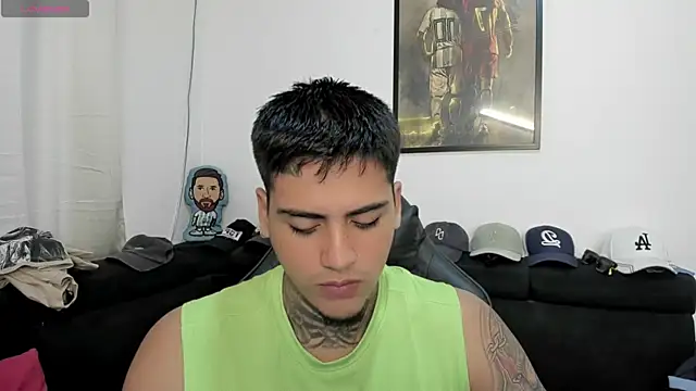 Snapshot of mad_maxxx2 chatting on 10, 11, 2025 mad maxxx2 online show from 10, 11, 2025