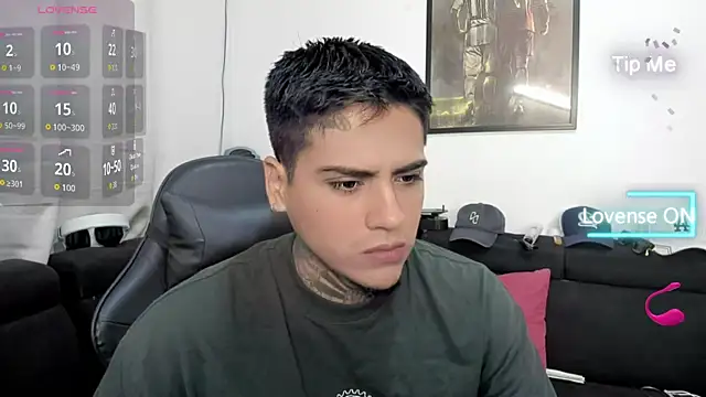 Snapshot of mad_maxxx2 chatting on 14, 11, 2025 mad maxxx2 online show from 14, 11, 2025