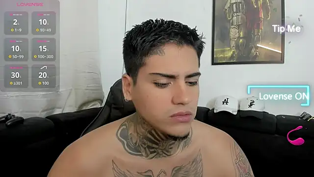 Snapshot of mad_maxxx2 chatting on 19, 11, 2025 mad maxxx2 online show from 19, 11, 2025