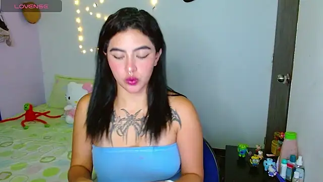 Snapshot of _luna_torres chatting on 28, 2, 2025  luna torres online show from 28, 2, 2025