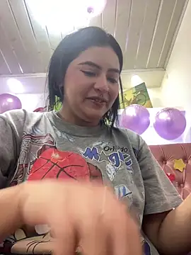 Snapshot of _luna_torres chatting on 20, 2, 2026 luna torres online show from 20, 2, 2026