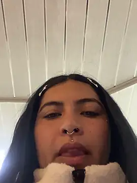 Snapshot of _luna_torres chatting on 23, 3, 2026 luna torres online show from 23, 3, 2026