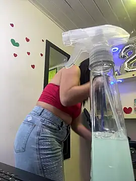 Snapshot of _luna_torres chatting on 9, 4, 2026 luna torres online show from 9, 4, 2026