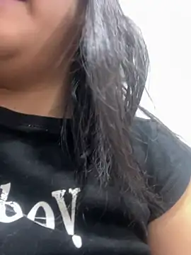 Snapshot of _luna_torres chatting on 30, 5, 2026 luna torres online show from 30, 5, 2026