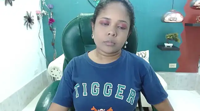 Melikasweetz online show from 12, 12, 2024