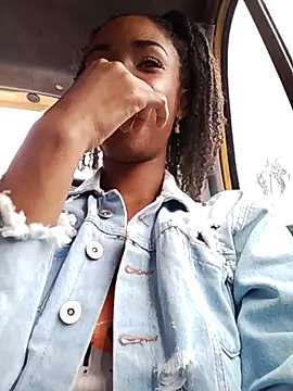 AbbyTomson online show from 29, 10, 2025